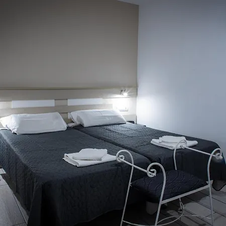 Apartamentos Comfort Calella Zewnętrze zdjęcie