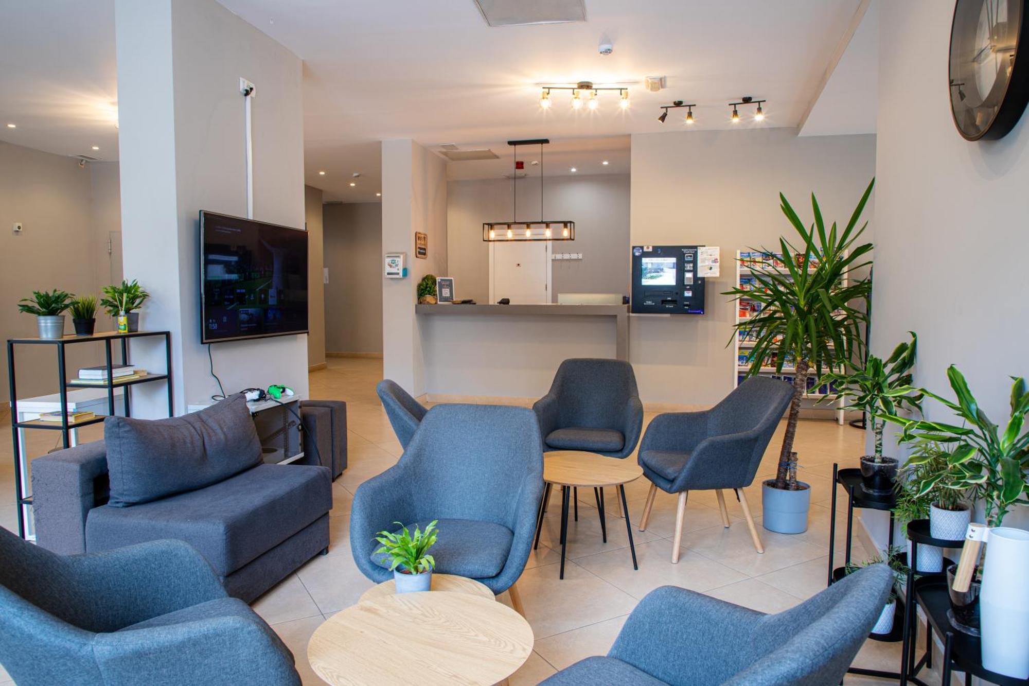 Comfort Aparthotel Calella